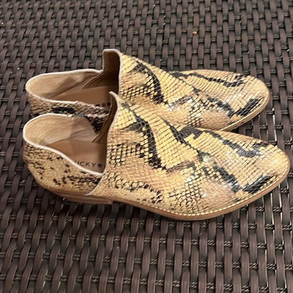 NEW LUCKY BRAND LK-Fausst Natural Multi Leia Snake 8M - Picture 7 of 12